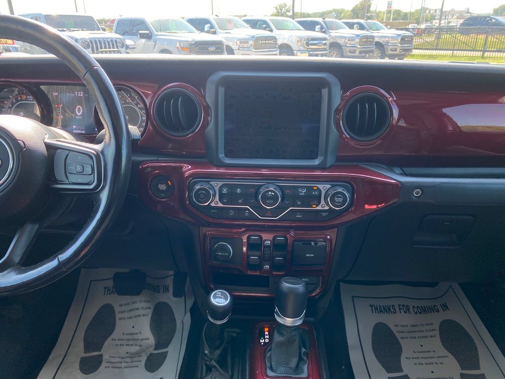 Used 2021 Jeep Gladiator Sport AWD/4WD image 18