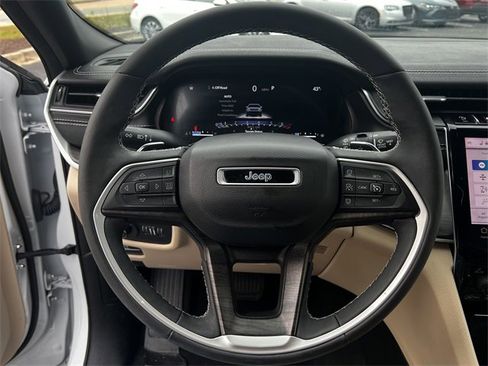 Used 2023 Jeep Grand Cherokee L Limited w/ Trailer Tow Group (B) image 23