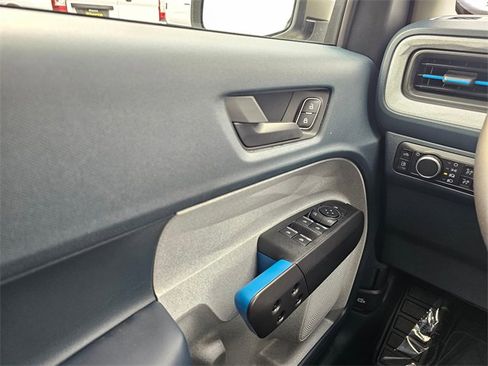 New 2025 Ford Maverick XLT w/ XLT Luxury Package image 28