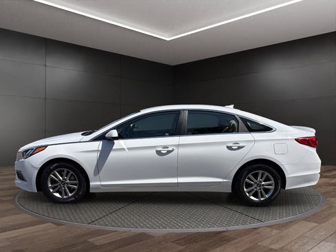 Used 2017 Hyundai Sonata SE FWD image 5