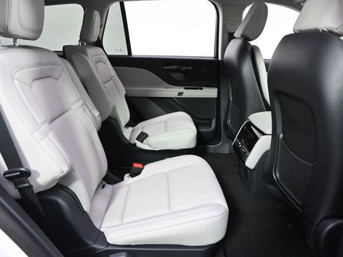 New 2026 Lincoln Aviator Reserve AWD/4WD image 18