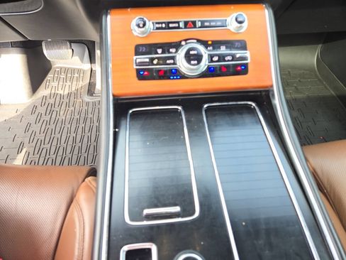 Used 2020 Lincoln Aviator Reserve w/ Equipment Group 202A AWD/4WD image 19