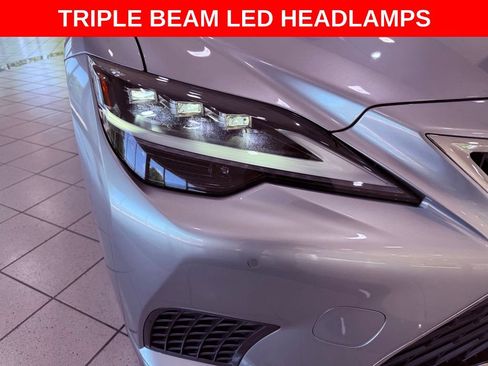 Certified 2022 Lexus LS 500 w/ Accessory Package (Z2) RWD image 9