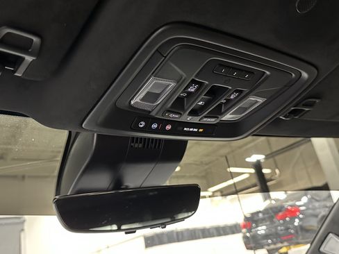 Used 2025 GMC Sierra 2500 Denali Ultimate w/ Max Trailering Package AWD/4WD image 27