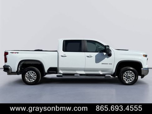 Used 2025 Chevrolet Silverado 2500 LT w/ Safety Package AWD/4WD image 2