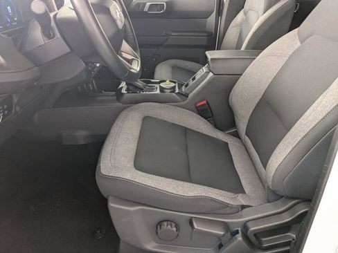 Used 2025 Ford Bronco Big Bend image 12