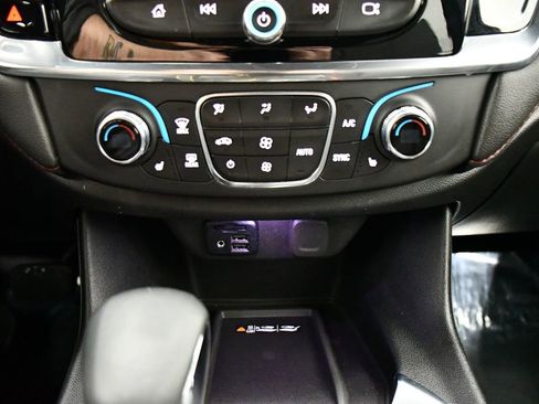 Used 2023 Chevrolet Traverse RS w/ LPO, Floor Liner Package image 14