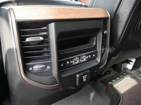 Used 2023 RAM 1500 Limited w/ Body-Colour Bumper Group image 21