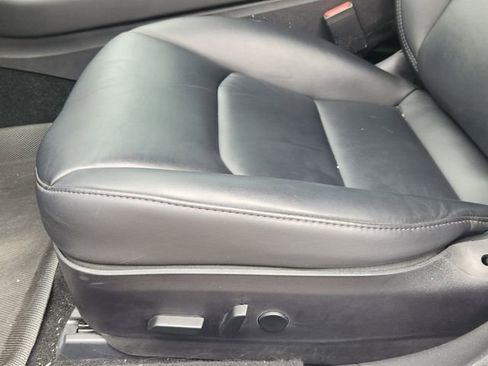 Used 2020 Tesla Model 3 Standard Range Plus RWD image 18