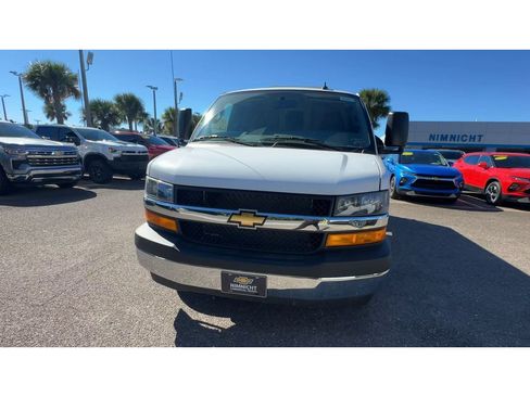 New 2025 Chevrolet Express 3500 Work Van w/ Power Convenience Package image 9