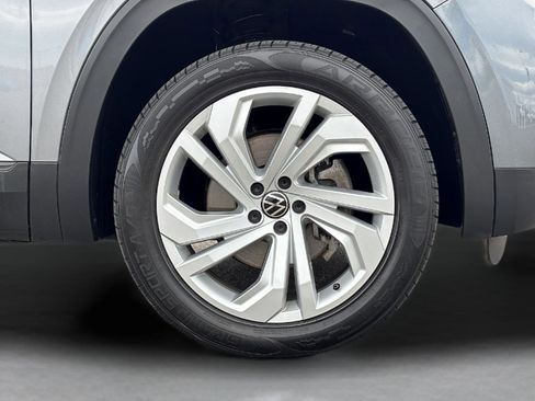 Used 2021 Volkswagen Atlas SE image 12