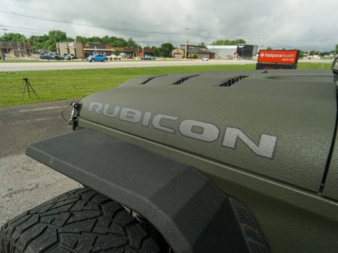 Used 2019 Jeep Wrangler Unlimited Rubicon AWD/4WD image 8