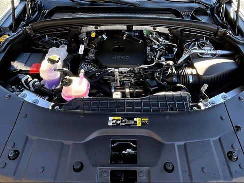 New 2026 Jeep Grand Cherokee Limited image 11