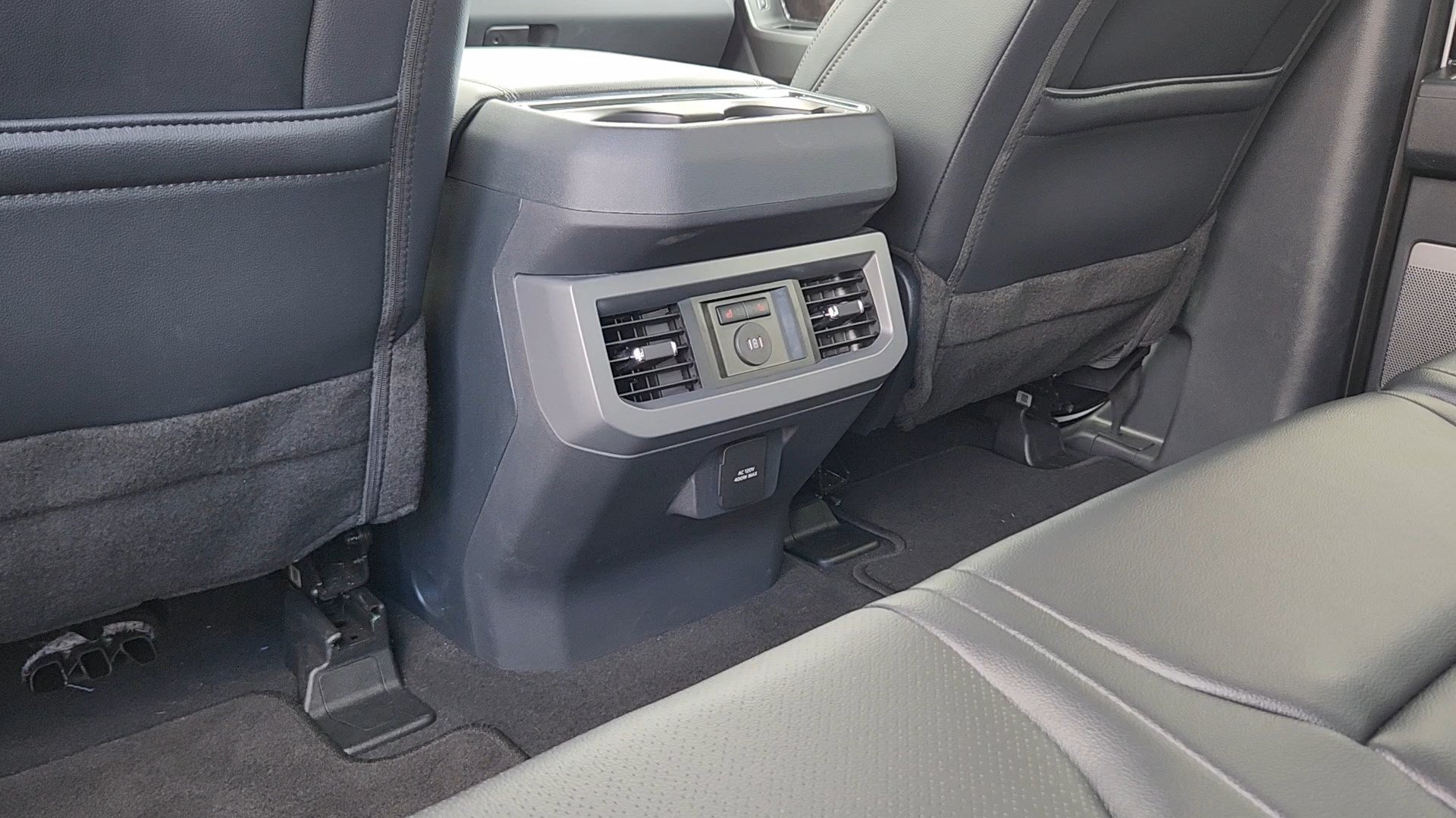 Used 2026 Ford F250 Lariat AWD/4WD image 17