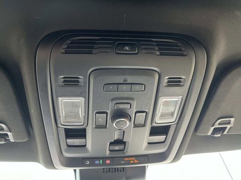 Used 2023 GMC Yukon XL Denali w/ Denali Reserve Package image 41