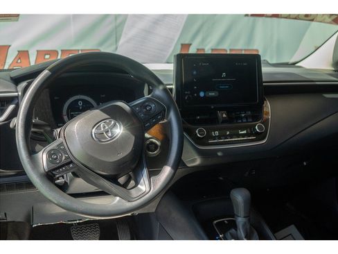 Used 2026 Toyota Corolla LE w/ LE Premium Package FWD image 30