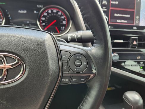 Used 2024 Toyota Camry XSE w/ Navigation Package image 28