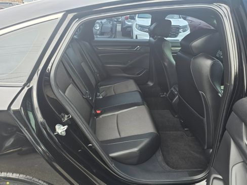 Used 2022 Honda Accord Sport image 14