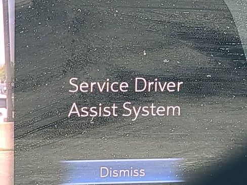 Used 2021 Cadillac Escalade Sport w/ Driver Assist Tech Package AWD/4WD image 2