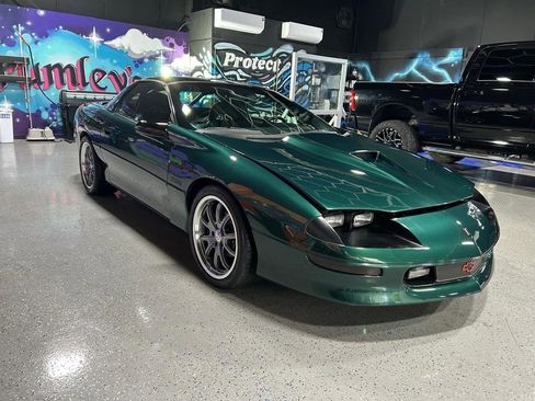Used 1994 Chevrolet Camaro Z28 RWD image 8