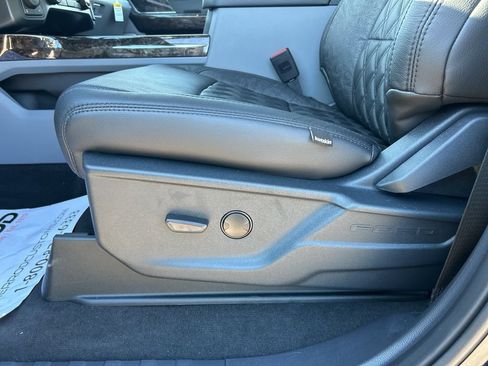 New 2026 Ford F250 XLT w/ XLT Premium Package AWD/4WD image 11
