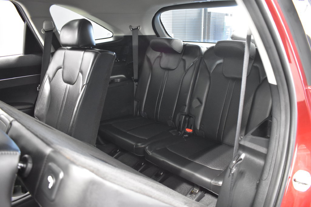 Used 2023 Kia Sorento S w/ Panoramic Sunroof Package AWD/4WD image 40