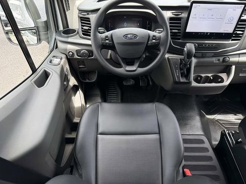 New 2026 Ford Transit 250 148 Medium Roof RWD image 31