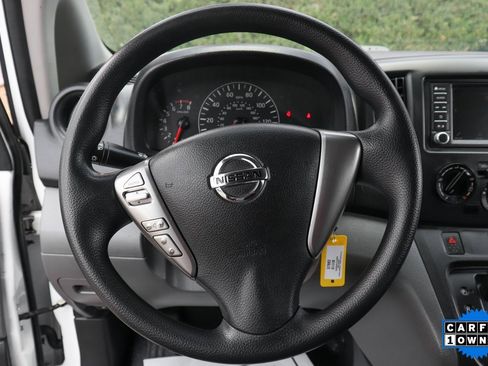 Used 2020 Nissan NV200 S image 17