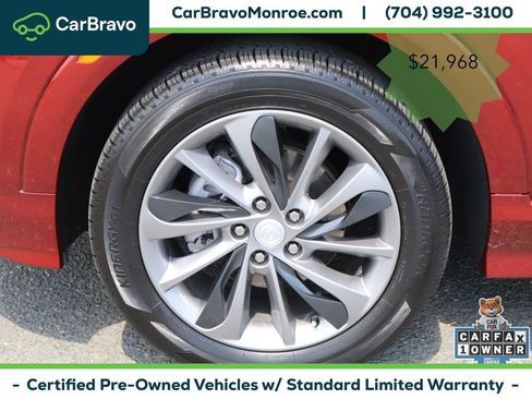 Certified 2023 Buick Encore GX Select w/ Sport Touring Package FWD image 13