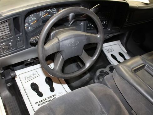 Used 2006 Chevrolet Silverado 2500 W/T w/ Heavy-Duty Power Package image 18