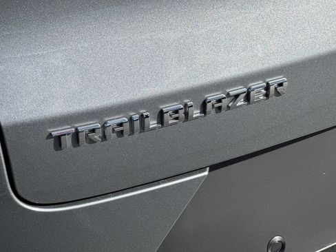 New 2026 Chevrolet TrailBlazer LT w/ Convenience Package FWD image 25
