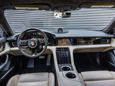 Certified 2023 Porsche Taycan GTS AWD/4WD image 11