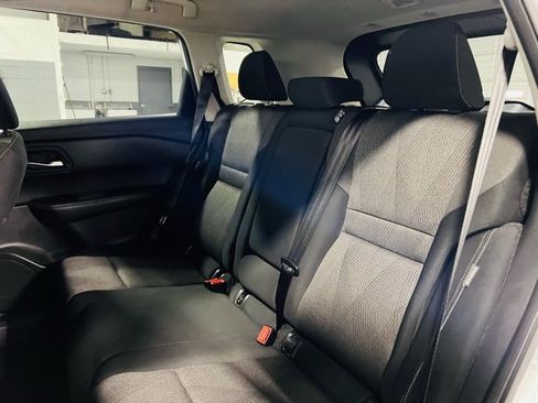 Used 2024 Nissan Rogue SV image 25