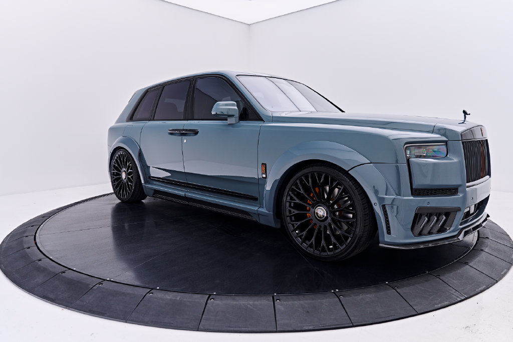 Used 2025 Rolls-Royce Cullinan AWD/4WD image 21
