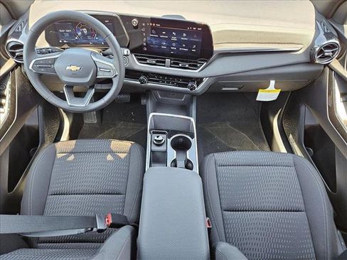 New 2026 Chevrolet Equinox LT FWD image 14