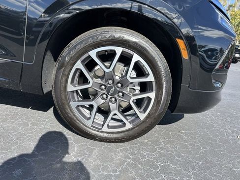 Used 2023 Chevrolet Blazer RS w/ Enhanced Convenience Package image 8