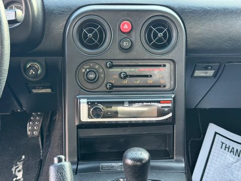 Used 1990 MAZDA MX-5 Miata RWD image 19