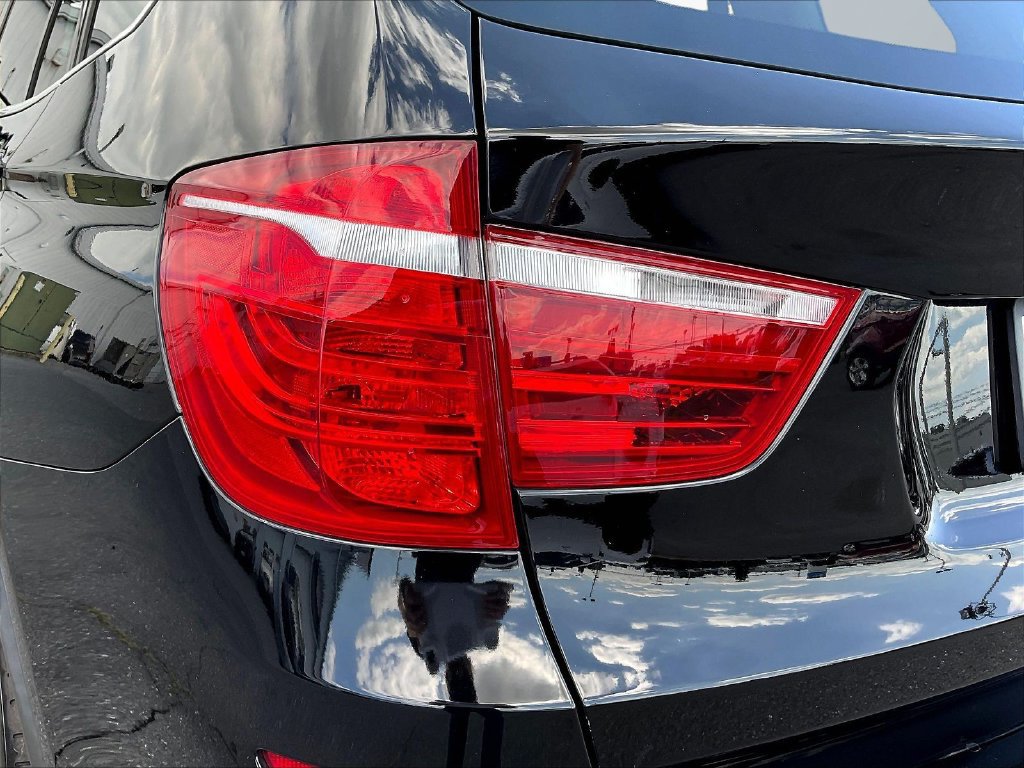 Used 2017 BMW X3 sDrive28i RWD image 29