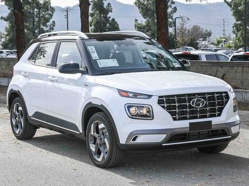 New 2026 Hyundai Venue SEL image 3