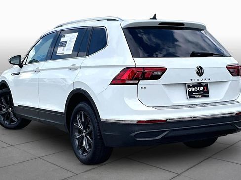 Used 2024 Volkswagen Tiguan SE FWD image 11