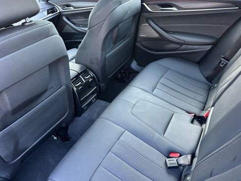 Used 2023 BMW 540i w/ M Sport Package RWD image 11
