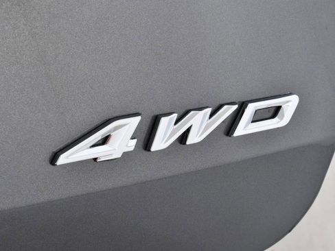 New 2025 Ford Explorer Active w/ Active Comfort Package image 22