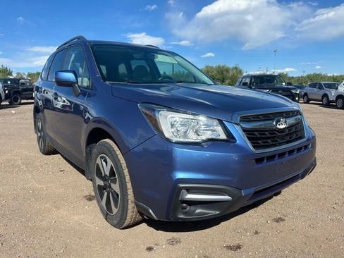 Used 2017 Subaru Forester 2.5i Premium w/ All-Weather Package AWD/4WD image 8