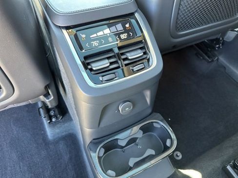 Certified 2024 Volvo XC90 T8 Plus w/ Protection Package Premier AWD/4WD image 15