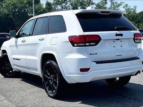Used 2021 Jeep Grand Cherokee Laredo X AWD/4WD image 10