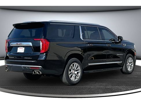 Used 2022 GMC Yukon XL Denali AWD/4WD image 18