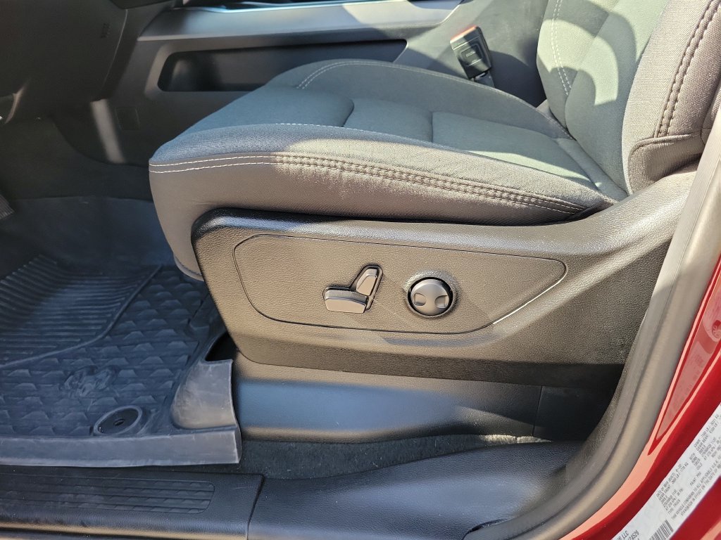 Used 2024 RAM 1500 Big Horn AWD/4WD image 23