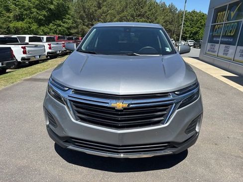 Used 2024 Chevrolet Equinox LT FWD image 2