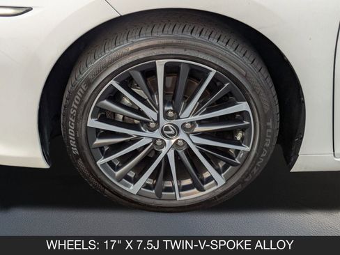 Used 2024 Lexus ES 300h w/ Premium Package image 11