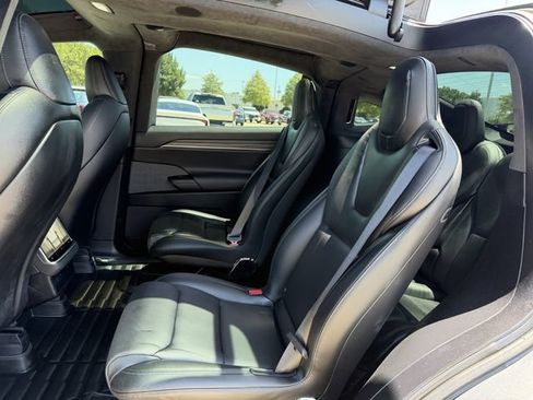 Used 2023 Tesla Model X AWD/4WD image 25